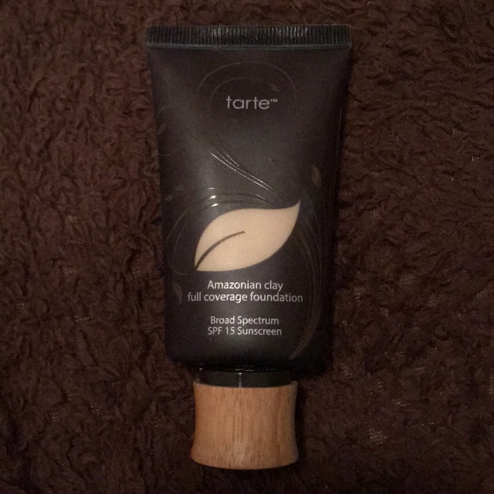 TARTE AMAZONIAN CLAY FOUNDATION IN FAIR BEIGE